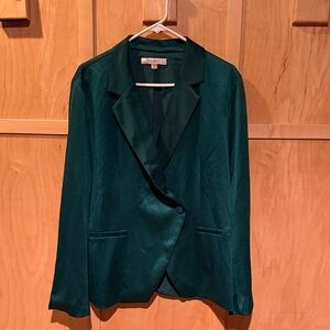 Flat White Elegant Green Women's Blazer
